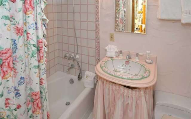 Rockledge Residence 3 Bedrooms 3 Bathrooms Home