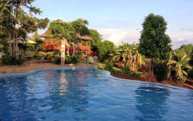 Ratanak Resort