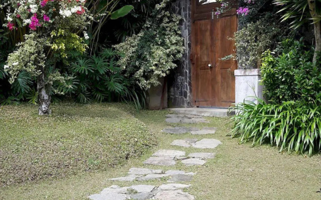 Villa Mulyono