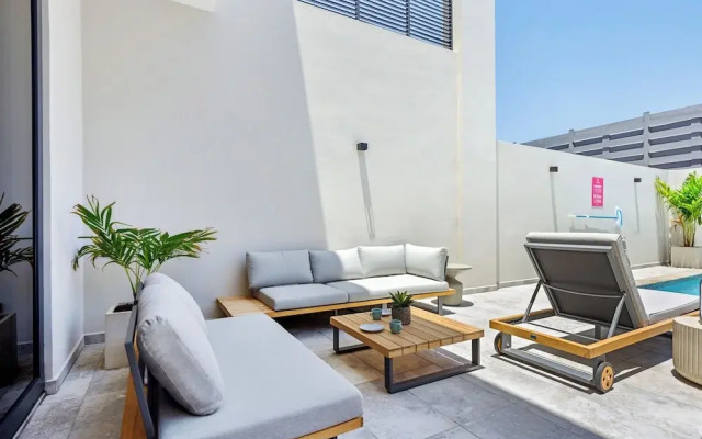 Catalina Residence Apt 3 - L.g. Smith Boulevard 546-j
