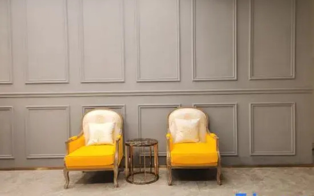 VIP House Hotel (Pinghe store)