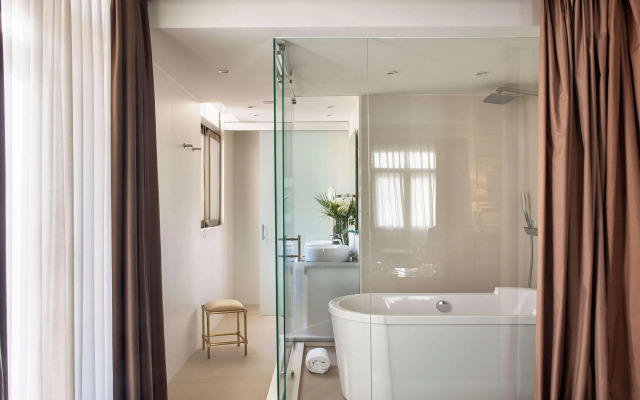 Gran Melia Fenix - The Leading Hotels of the World