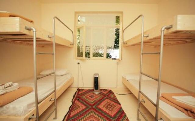 Zig Zag hostel