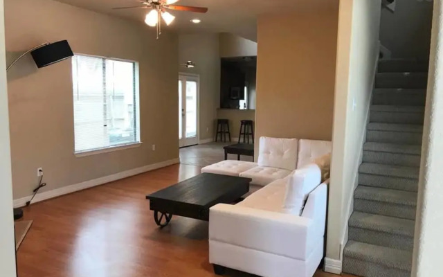 Entire Premium Spacious Luxury Home
