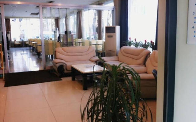 Jinjiang Inn Daming Lake New Scenic Lishan Road, Jinan
