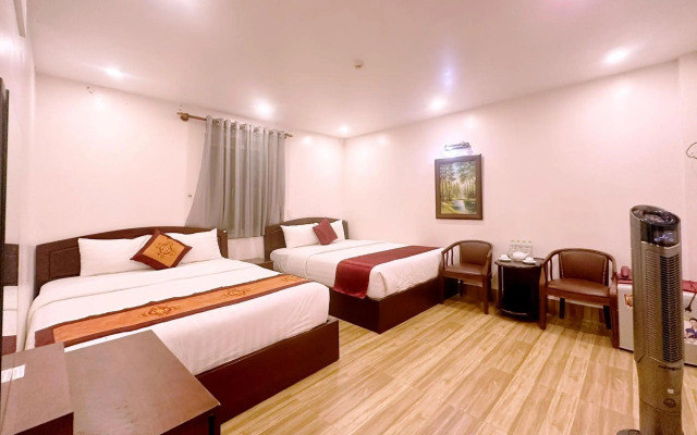 White Horse Hotel & Restaurant