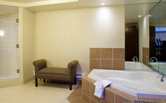 Holiday Inn Hotel & Suites Lloydminster by IHG