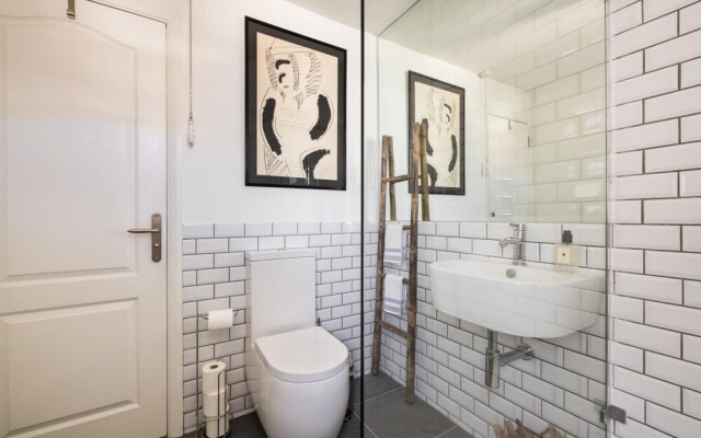 Unique Light-filled House - Primrose Hill