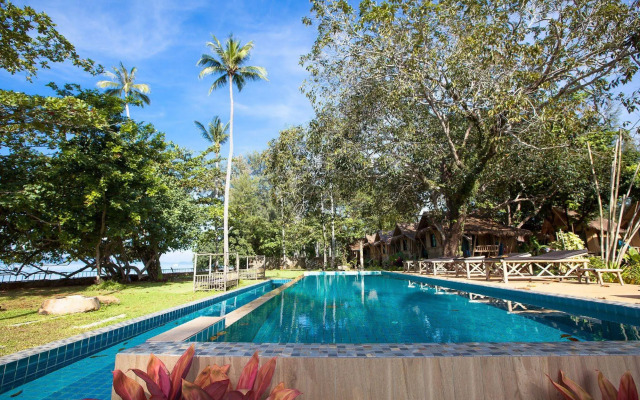 Anyavee Krabi Beach Resort