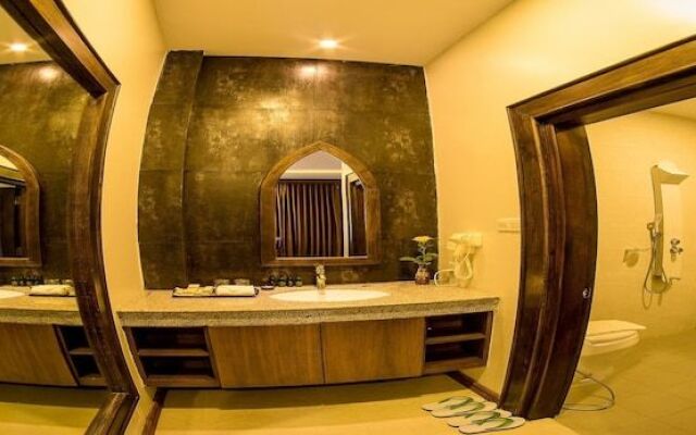 Lustre Bagan Resort