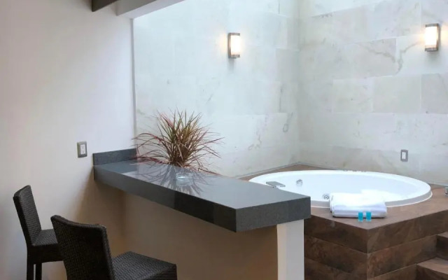 Kaia Suites