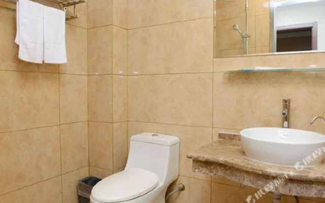 Huahui Business Hotel