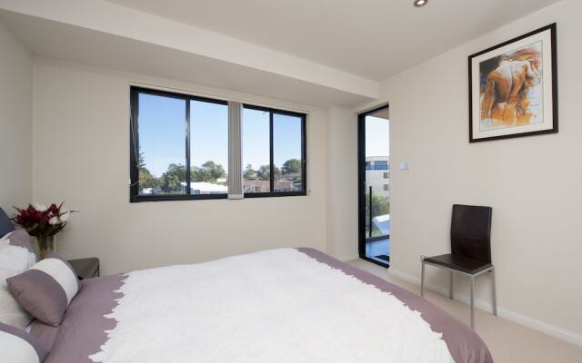 Dolphin Cove, Unit 13/2-6 Government Road