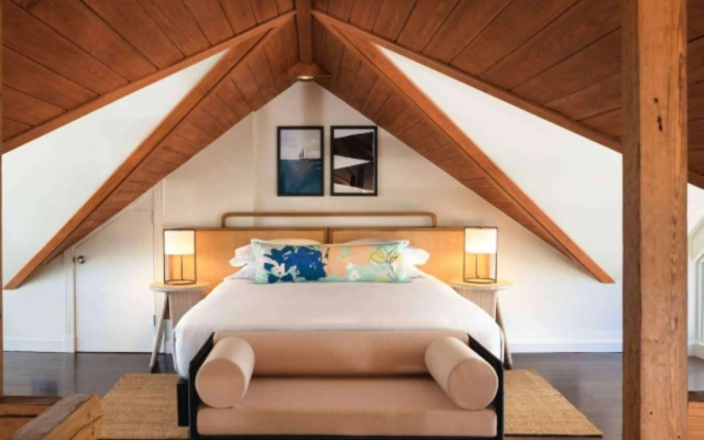 Lighthouse Hotel - Key West Historic Inns