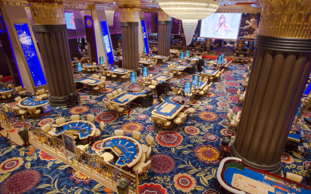 Cratos Premium Hotel & Casino