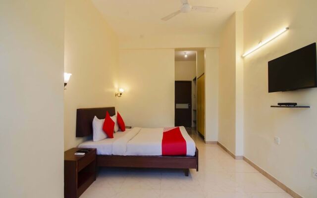 OYO Flagship 36881 Hotel Lion's Den