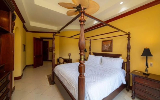 Bella Vista 8B 3 Bedr 3 1 2 Bath