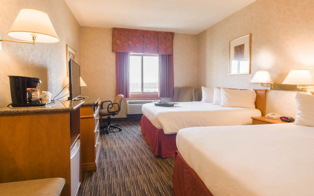 Humphry Inn & Suites