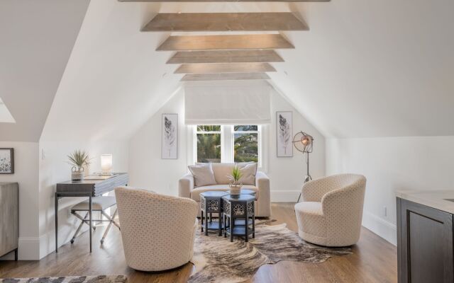 The George Luxury Boutique Inn