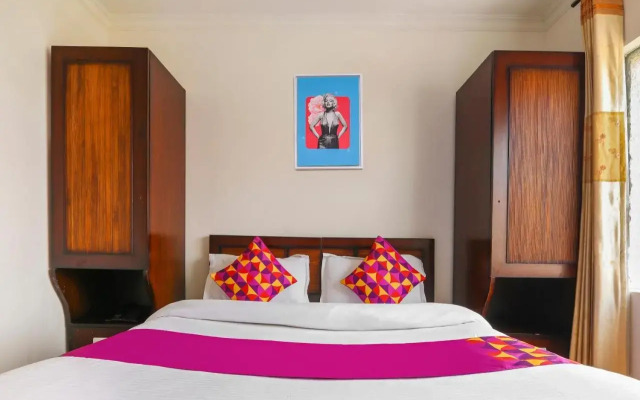 Oyo 32589 Sky Hotel
