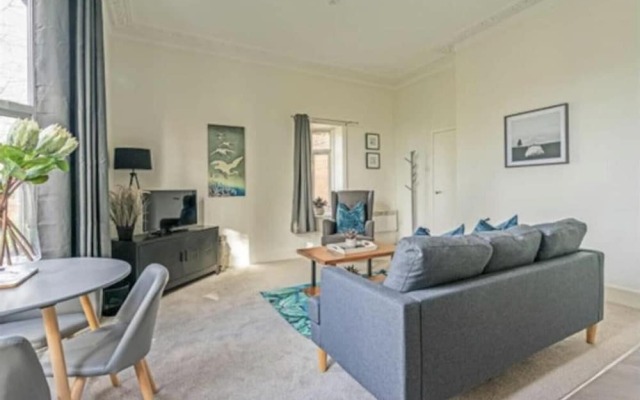 Stunning Large 1-bed Apartment in Tunbridge Wells