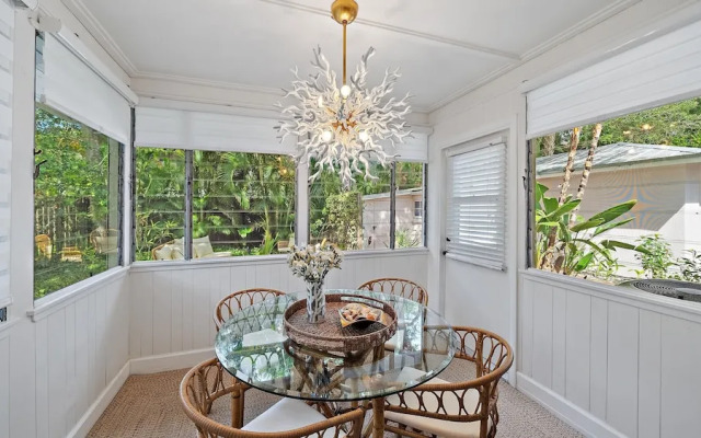 Hidden Oasis A 1 Bedroom Bungalow