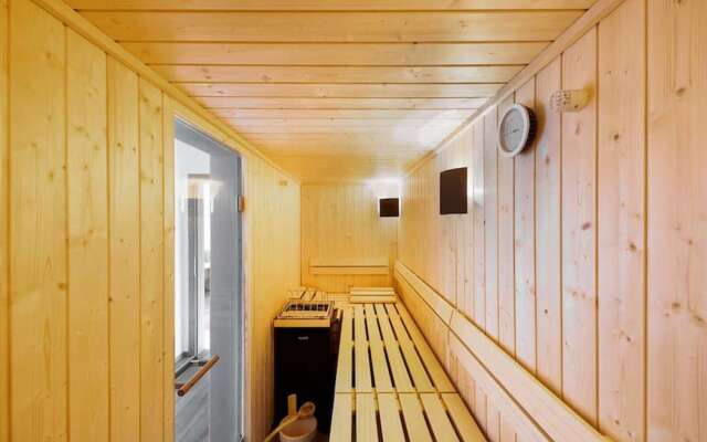Exclusive Chalet With Sauna and Glacier View
