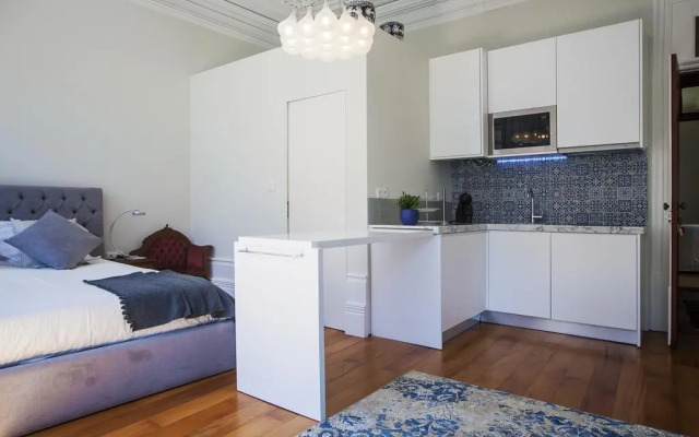 LightHouse Apartments