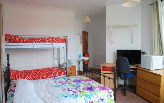 Clift Guest House