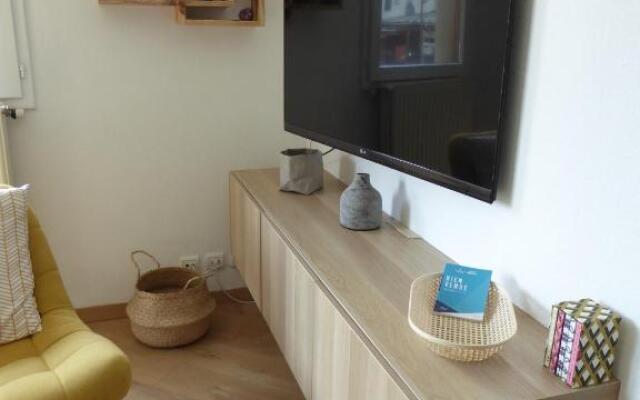 ALPINES 2 /près du funiculaire et gare sncf-garage privé-terrasse sud-46m2