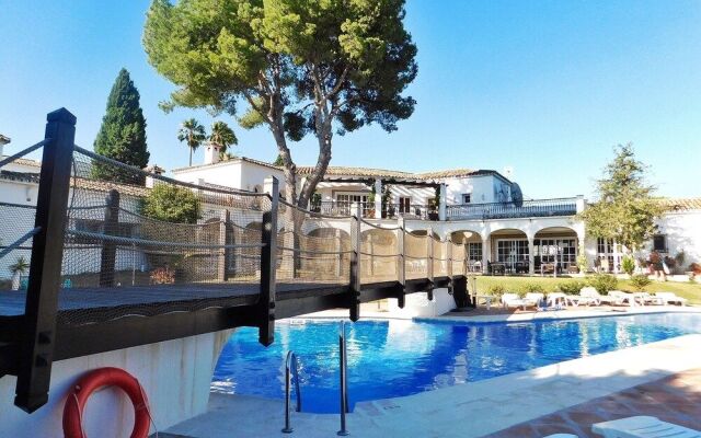 Marbella Views Jacuzzi Cinema Bbq Pool Condo Wifi