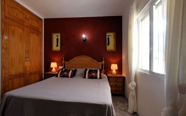 Cozy Holiday Home With Private Swimming Pool in Viñuela