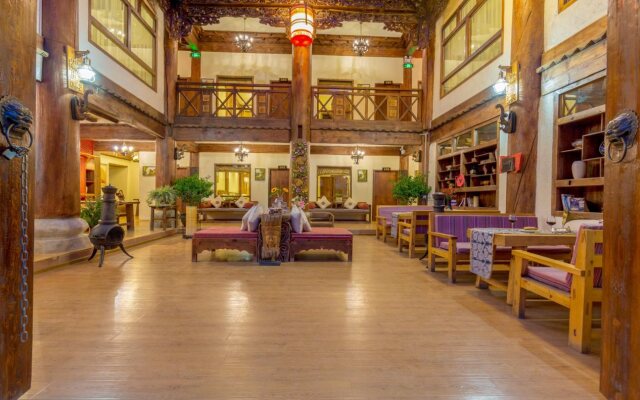 Shangri-La E-Outfitting Boutique Hotel