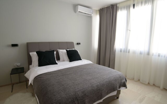 halu! Modern City Center Apartment
