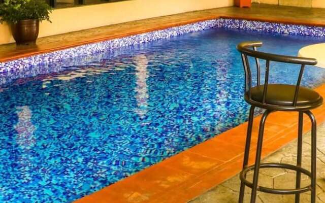 Le Eldera Hotel