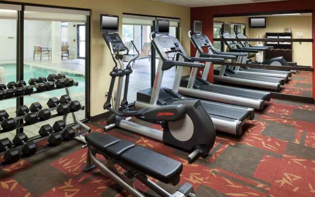 Courtyard Wichita East