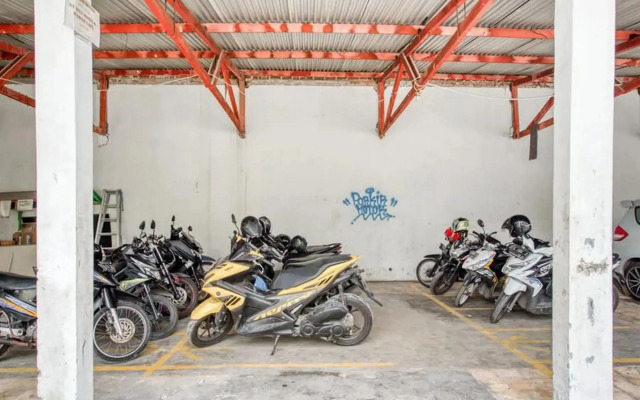 RedDoorz Plus near Galaxy Mall