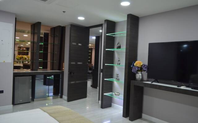 Hotel Paris Luxury Suites
