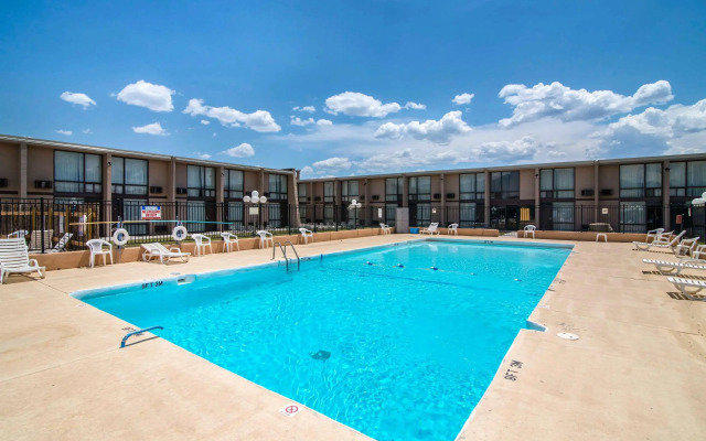 Quality Inn Taos