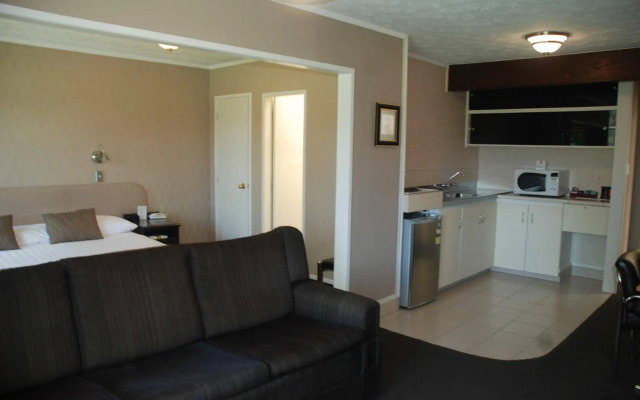 Fountain City Motor Inn