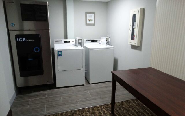 Comfort Inn & Suites