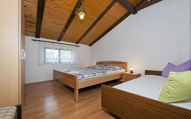 Apartment Mirela with Sea view