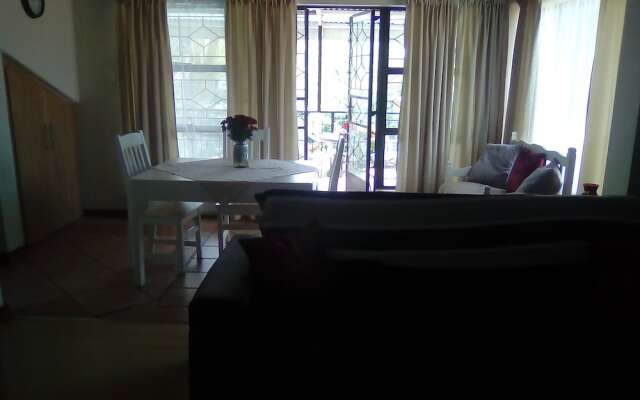 Elegant Upstairs Apartment