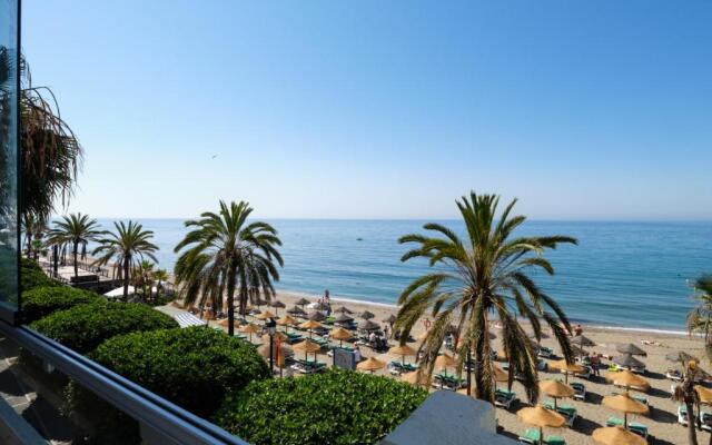 Luxury 3 Bedroom Beach Front Apartment in Marbella