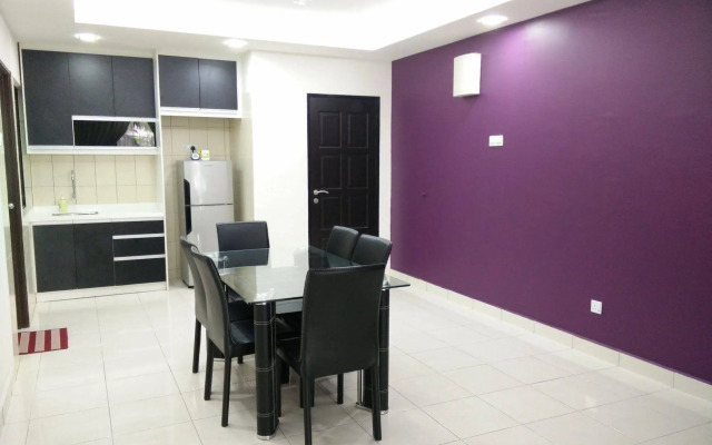 Indah Alam Vacation Home