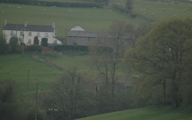 Luxurious 18th Century Farm in the Welsh Countryside