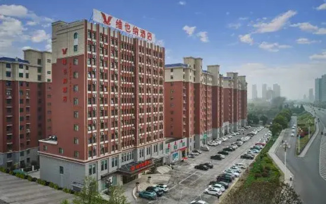 Vienna Hotel (Luohe Huanghe East Road)