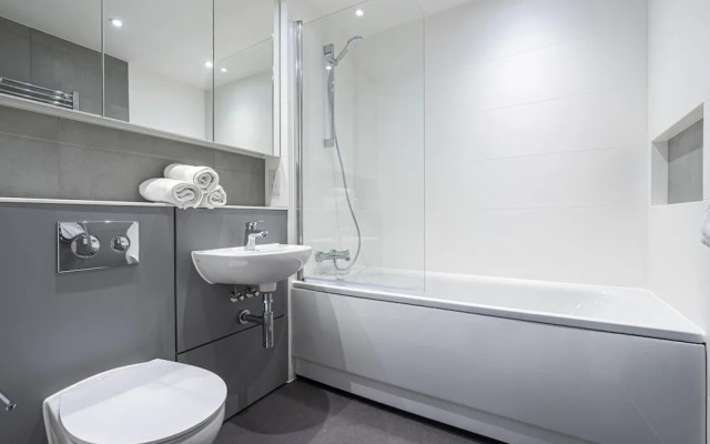 Designer Waterside Flat