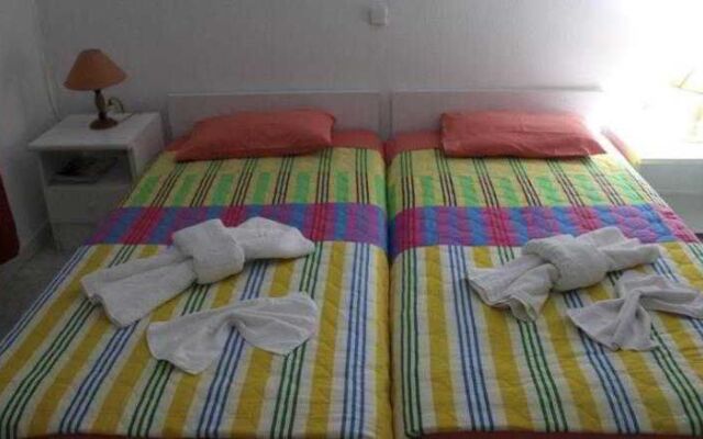Arion Beach Apartments