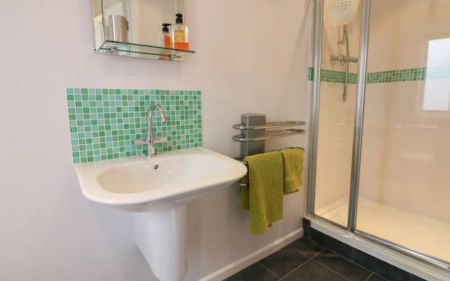 Cholwell Barn Apartment